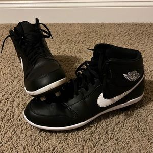 Deals for Mens Jordan Baseball Cleats 